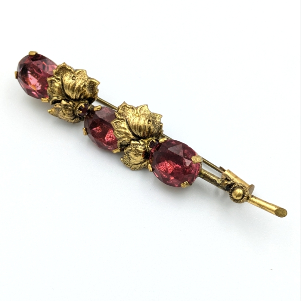 Antique 1920s-1930s Czechoslovakia Glass Rhinestone exquisite brooch pin